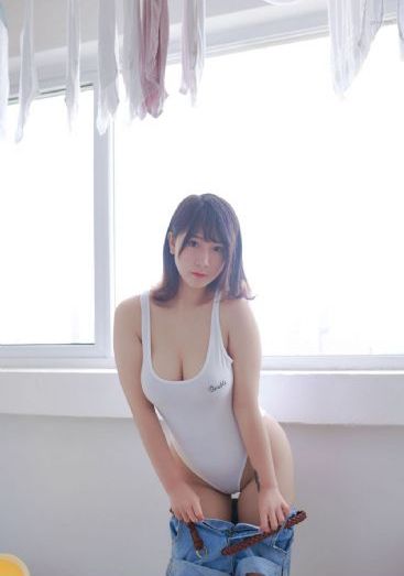 美丽的小蜜蜂4娃娃脸
