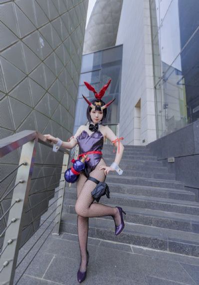 冰柜里的小人国