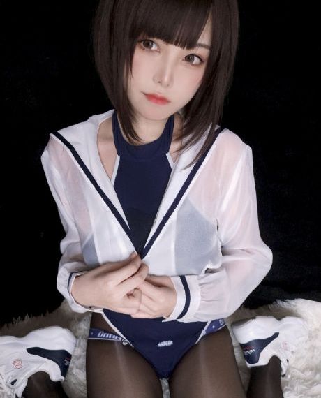 动漫美女被脱小内内香椿动漫