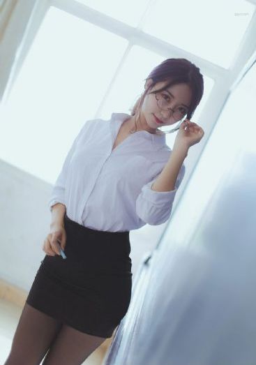 从小被肉调教到大h文np