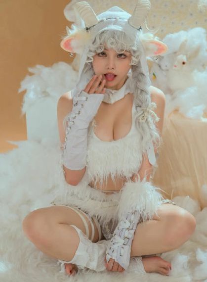 孤零飘落燕