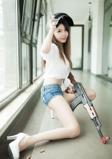 莎朗斯通 本能