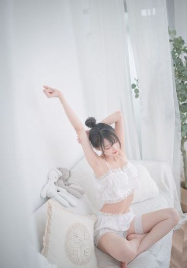 不纽扣的女孩